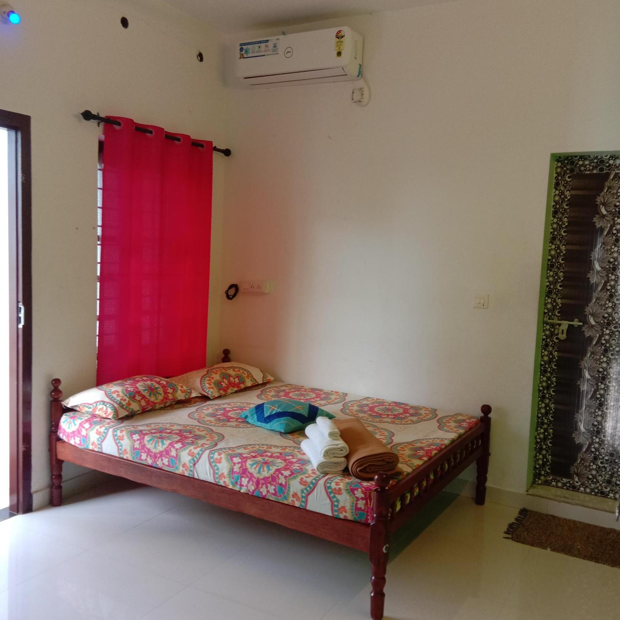 Keralan Homestay Alappuzha Esterno foto