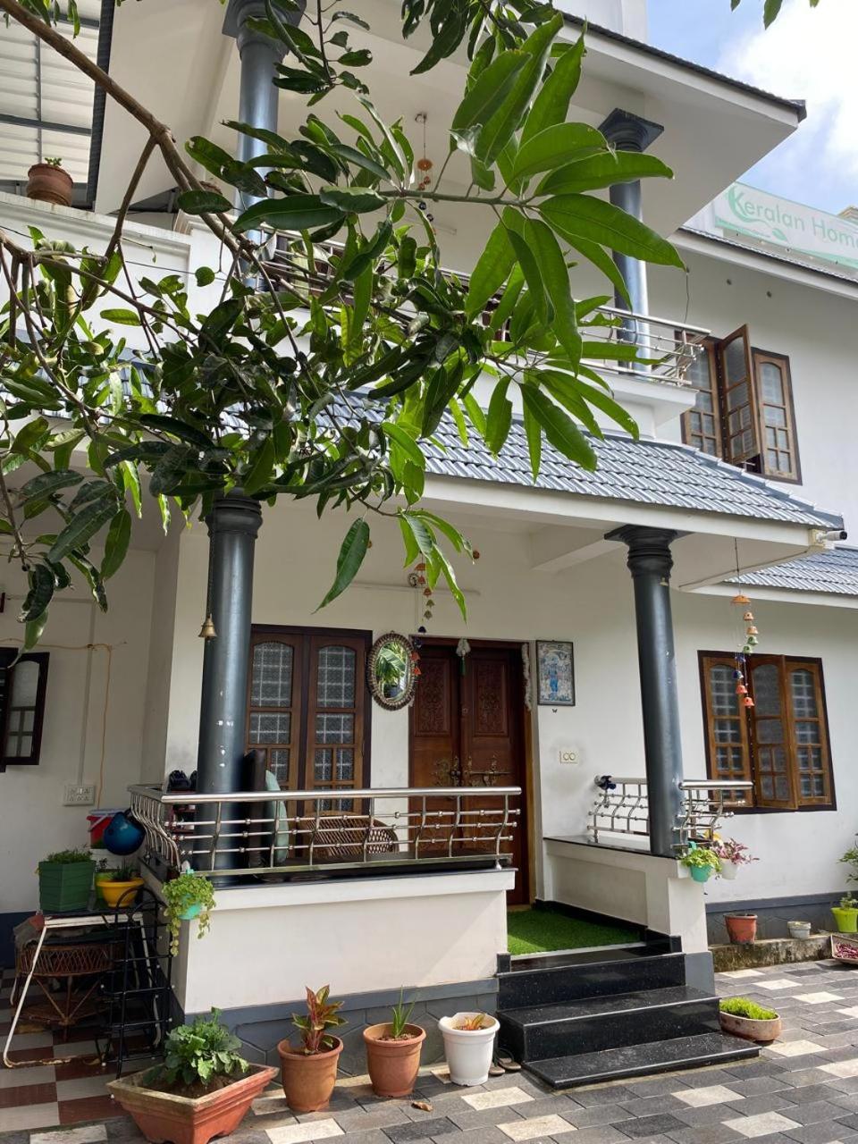 Keralan Homestay Alappuzha Esterno foto