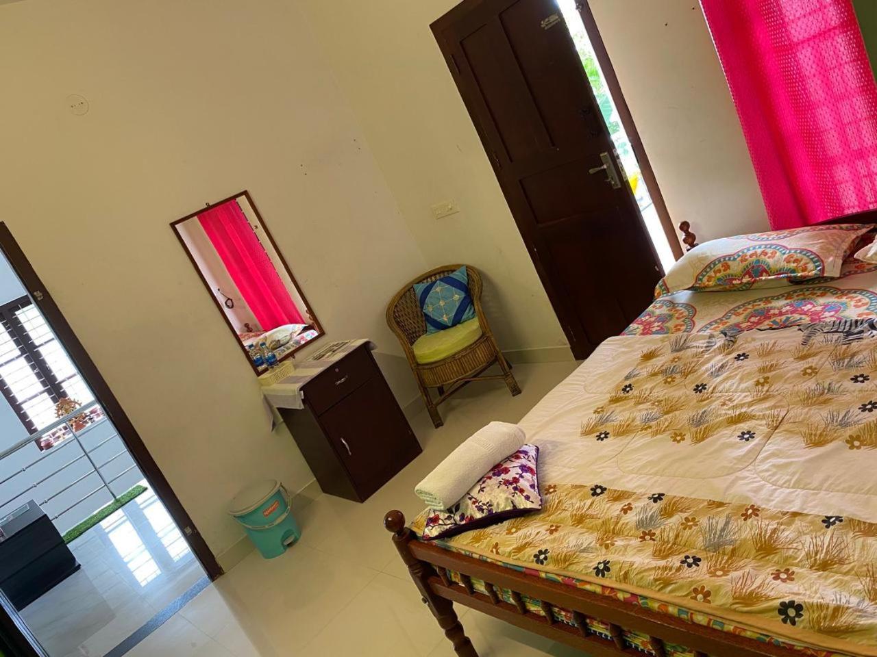 Keralan Homestay Alappuzha Esterno foto