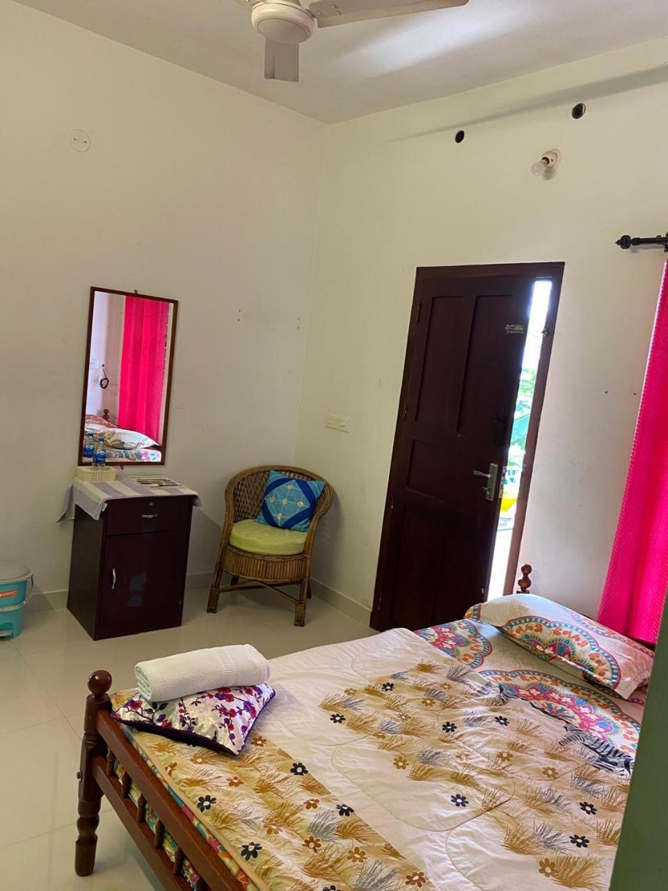 Keralan Homestay Alappuzha Esterno foto