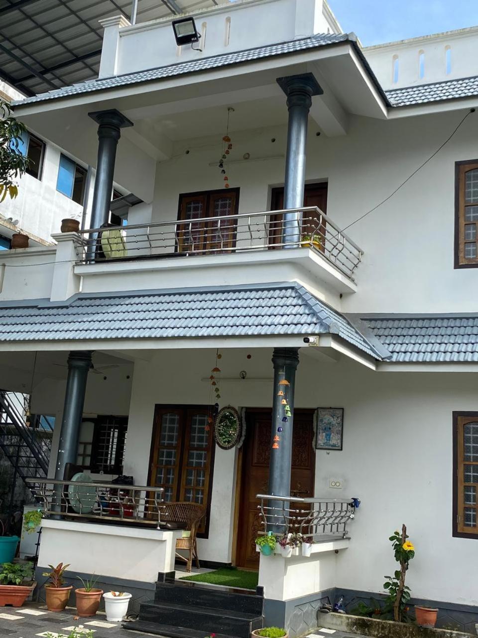 Keralan Homestay Alappuzha Esterno foto