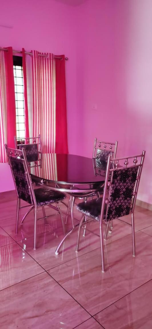 Keralan Homestay Alappuzha Esterno foto