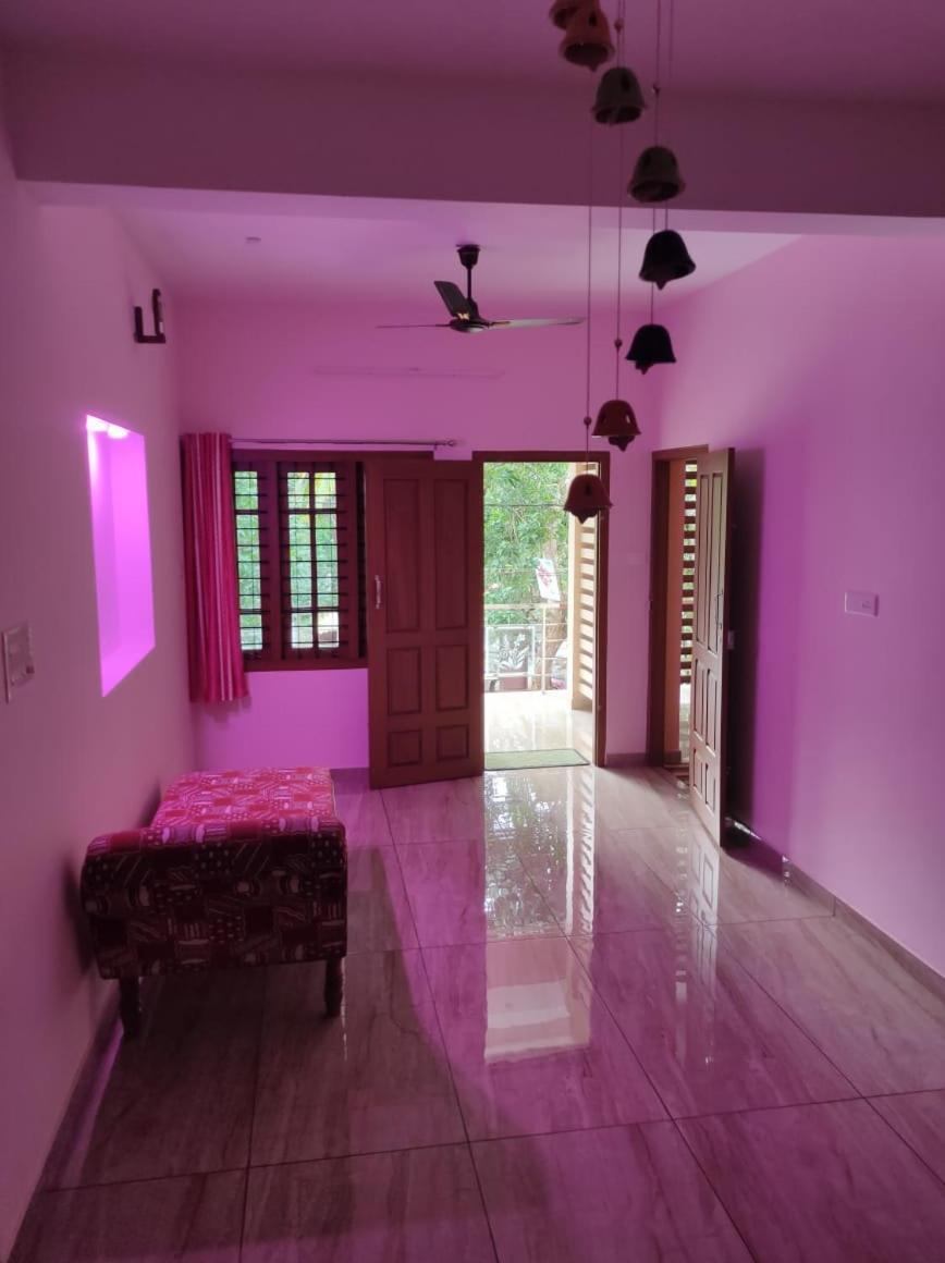 Keralan Homestay Alappuzha Esterno foto