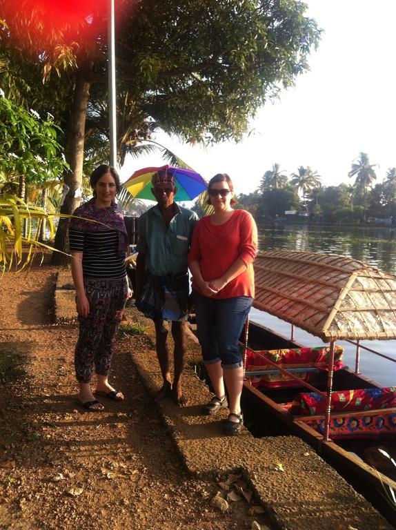 Keralan Homestay Alappuzha Esterno foto