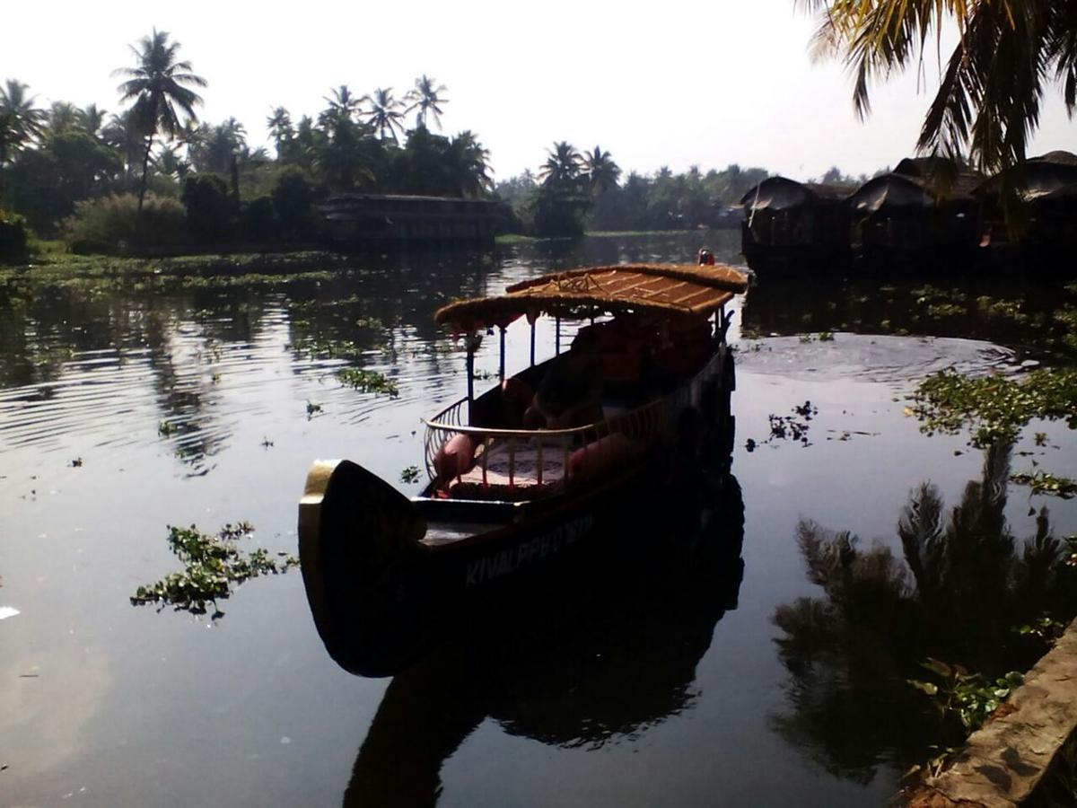Keralan Homestay Alappuzha Esterno foto
