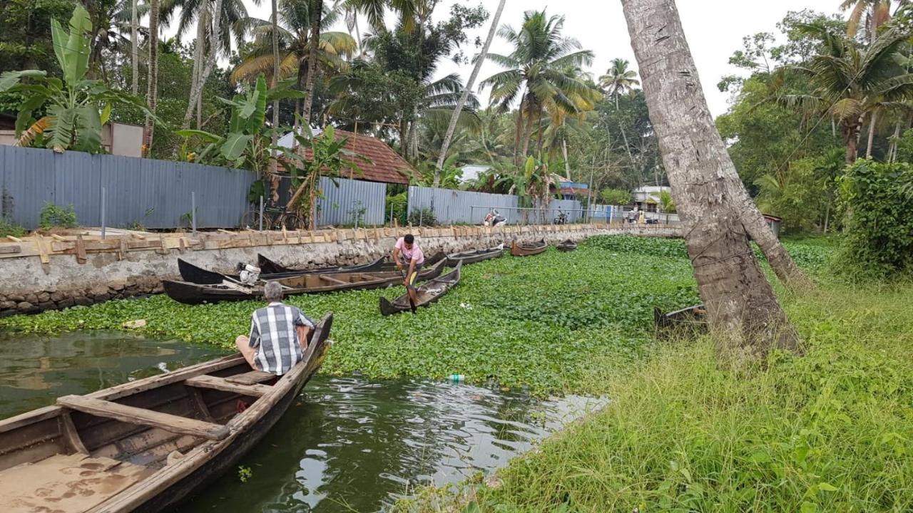 Keralan Homestay Alappuzha Esterno foto